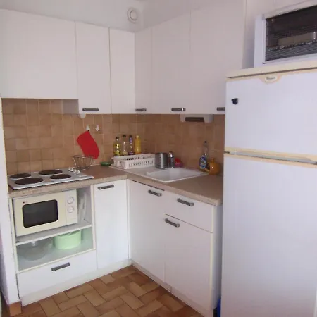 Coquet Studio Cabine Pour 5 Pers, Port De Plaisance, Plage A 250m, Tv, Lave-linge, Parking - Fr-1-715-55 *